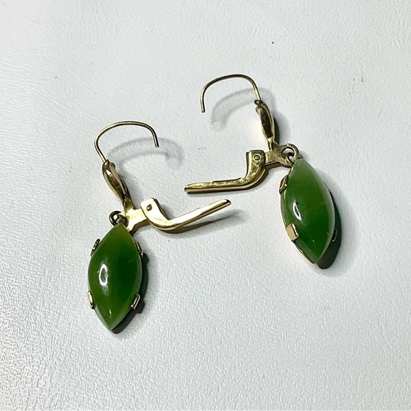 Vintage Jade Drop Earrings Rolled Gold Dangles - Picture 7 of 8